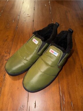 XTRATUF Men’s Insulated Slip-On Shoes - Olive Green
